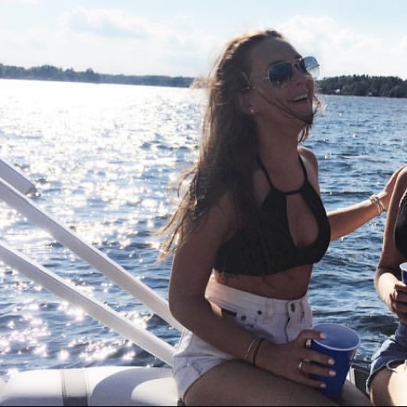 NWT Dippin Daisy’s Keyhole Halter Bikini Top - Picture 4 of 5